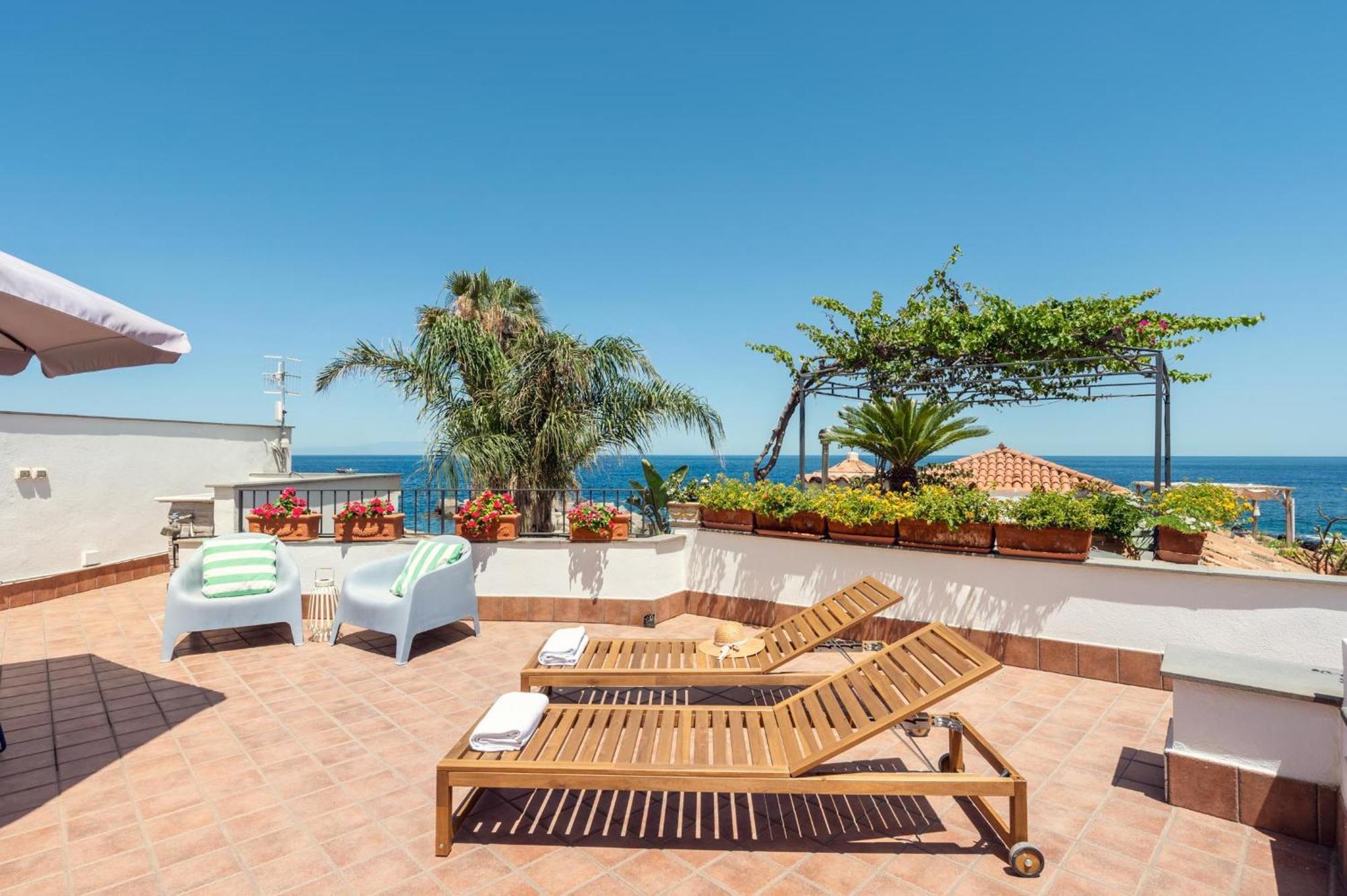 Blue54 - Pozzillo Sul Mare Fra L'Etna E Taormina Villa ภายนอก รูปภาพ